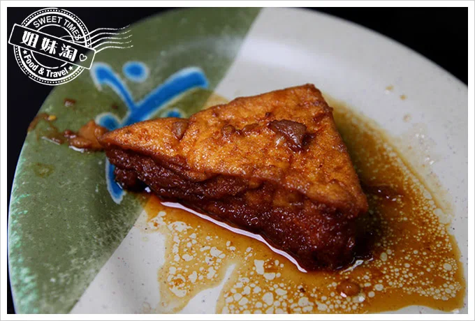 阿霞燒肉飯油豆腐