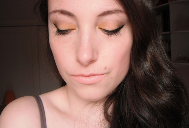 Tutoriel maquillage jaune