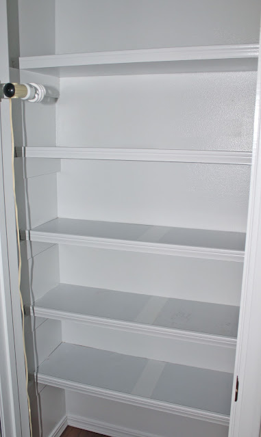closet blank slate