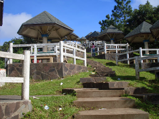 travel brochure ng tagaytay