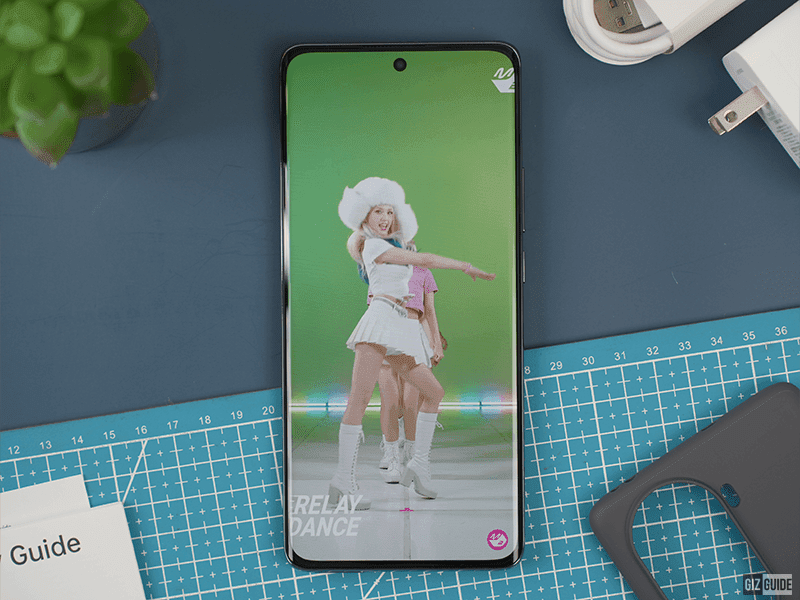 OPPO Reno11 5G's curved screen