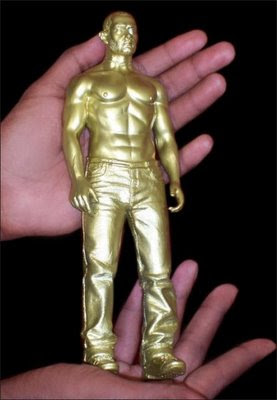 Aamir Khan gold statue