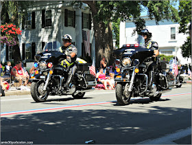 Policía Desfile 4 de Julio en Bristol