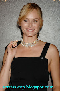 Amber Valletta Picture sexy selebrities 2012