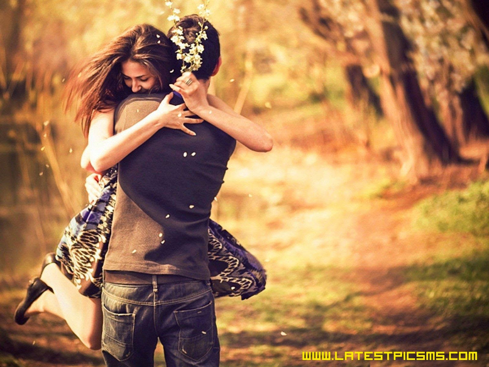 amazing style of hug by romantic couple hd pics