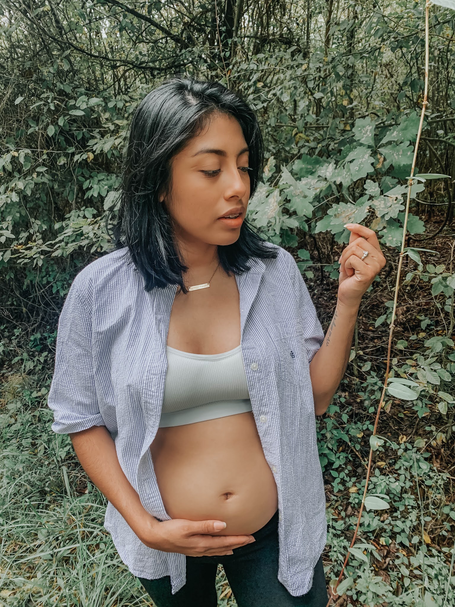 Maternity Photo Shoot Ideas: All Natural