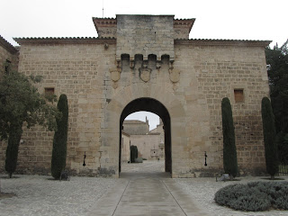 Prenafeta a Poblet - Camí de Sant Jaume de Compostela; Porta Daurada al Monestir de Poblet