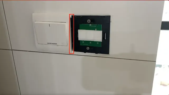 Leave some gap for glass plane to install when tighten screws left and right