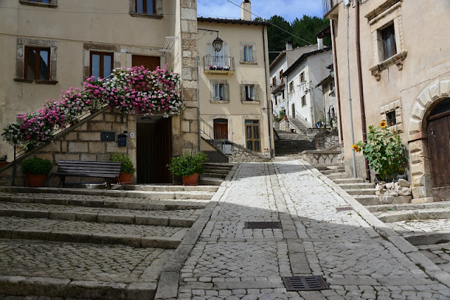 BORGO DI PESCOCOSTANZO