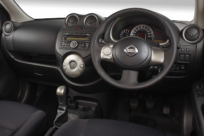 Nissan Micra 2012 interieur