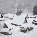 日本富山｜大風雪之際的五箇山菅沼合掌村，如夢似幻的雪景色。