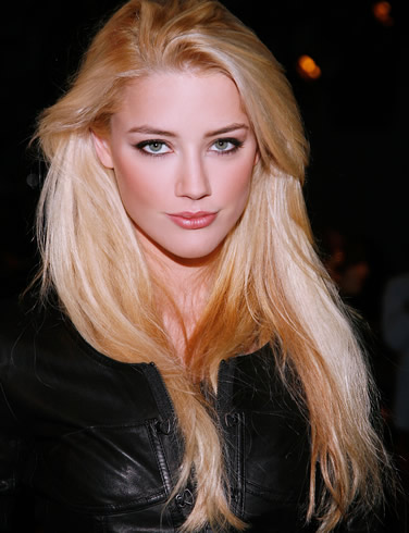 Gorgeous Amber Heard Wallpaper