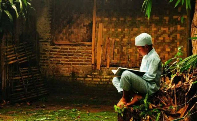 Terjemah Kitab Hidayatul Mustafid Bahasa Indonesia