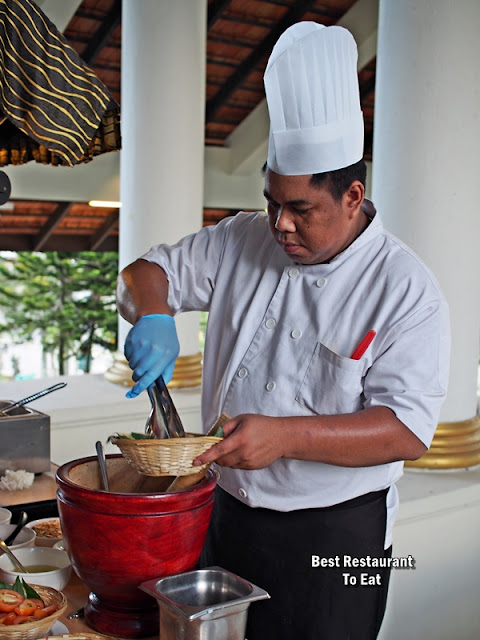 Som Tam Preparation