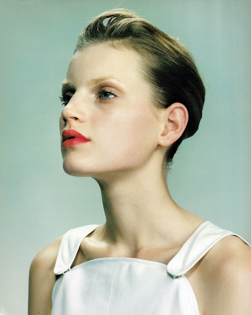 Guinevere van Seenus for Jil Sander's Spring/Summer 1996 catalogue and ad campaigns. Bleached eyebrows, minimal makeup, quintessentially 90's fashion photography. Creative team: Craig Mcdean, Eugene Souleiman, Pat McGrath, Marc Ascoli