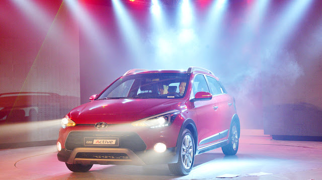 Hyundai i20 Active vừa ra mắt thị trường Việt.
