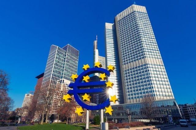 Μετωπική Γερμανίας – ΕΚΤ για το φθηνό χρήμα