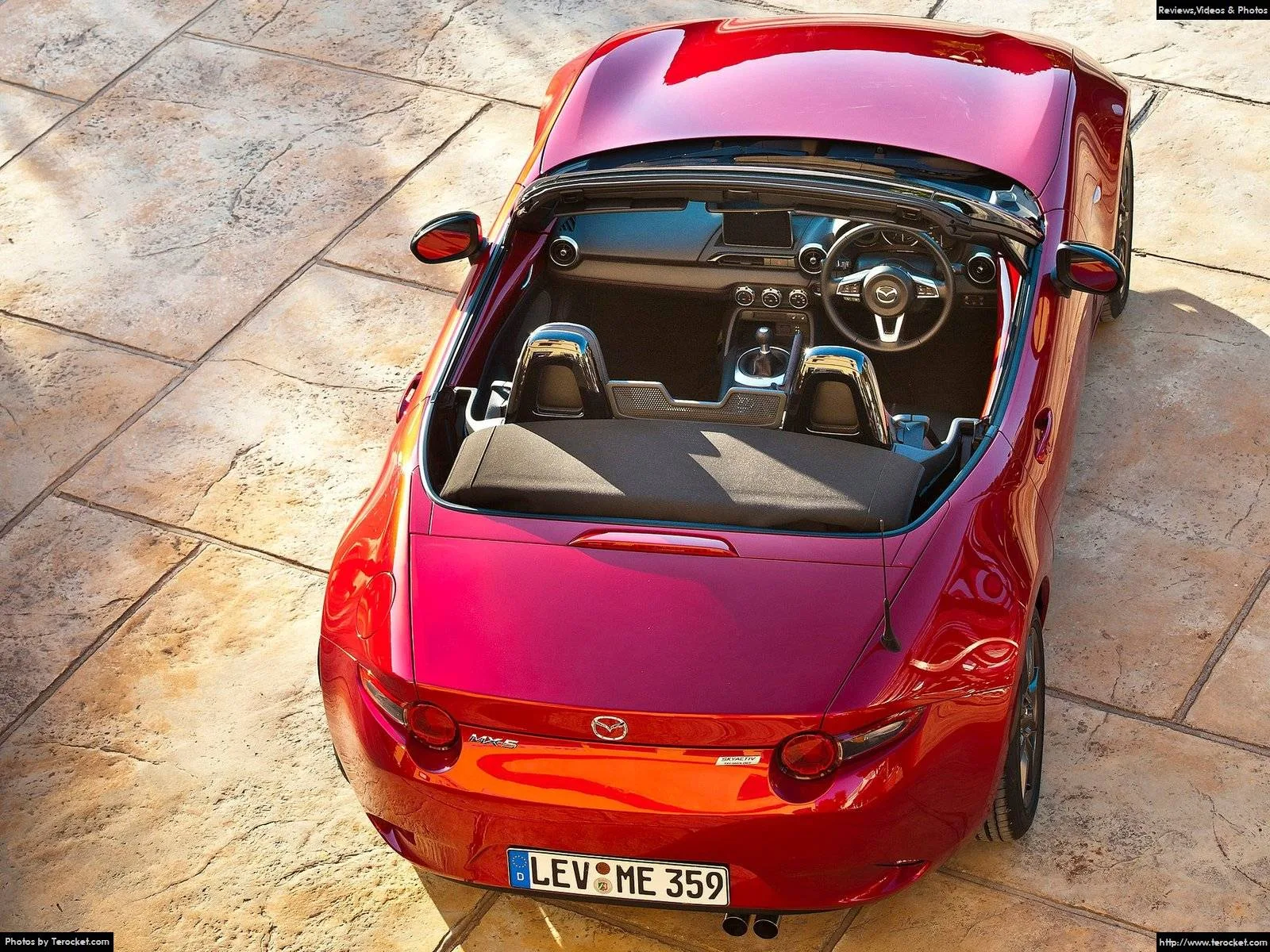 Hình ảnh xe ô tô Mazda MX-5 2016 & nội ngoại thất