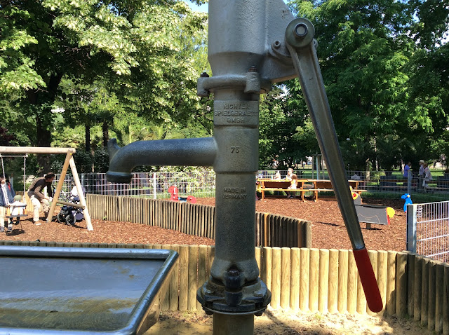 ウィーンの児童公園にある井戸
