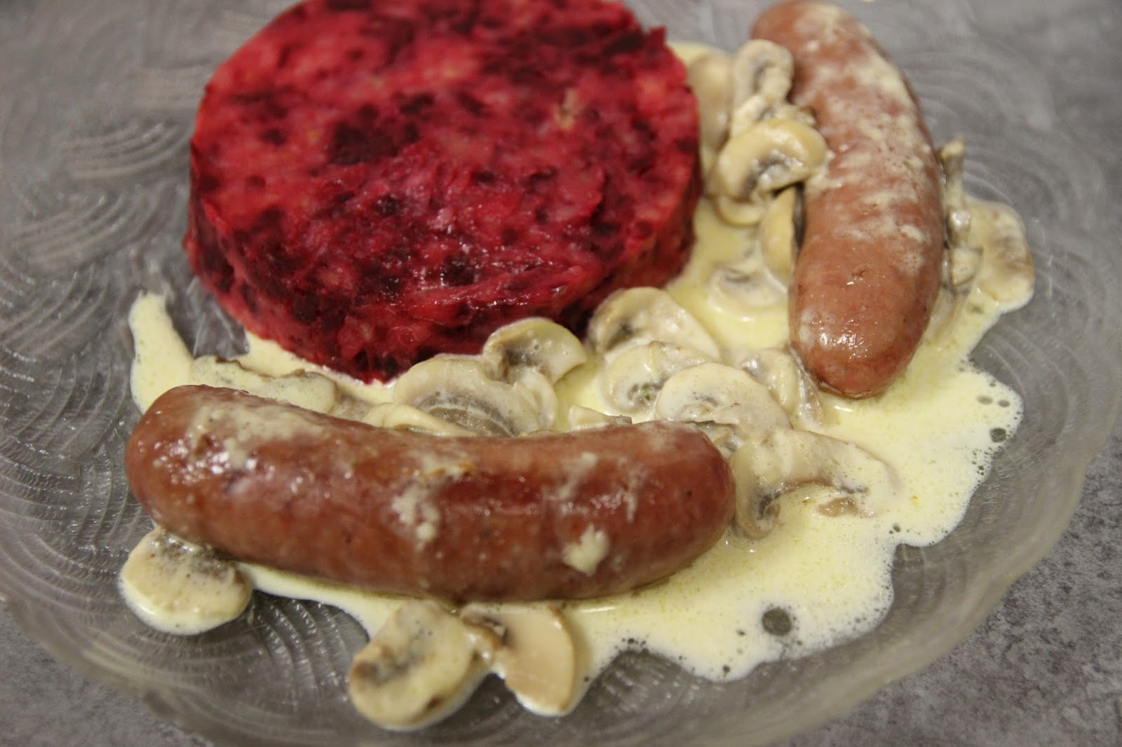 Chez Bonne Mine Puree De Betteraves Saucisses De Toulouse Et