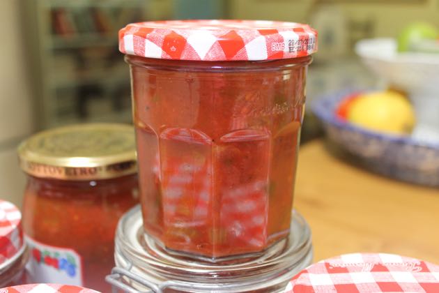 The best fast tomato relish recipe