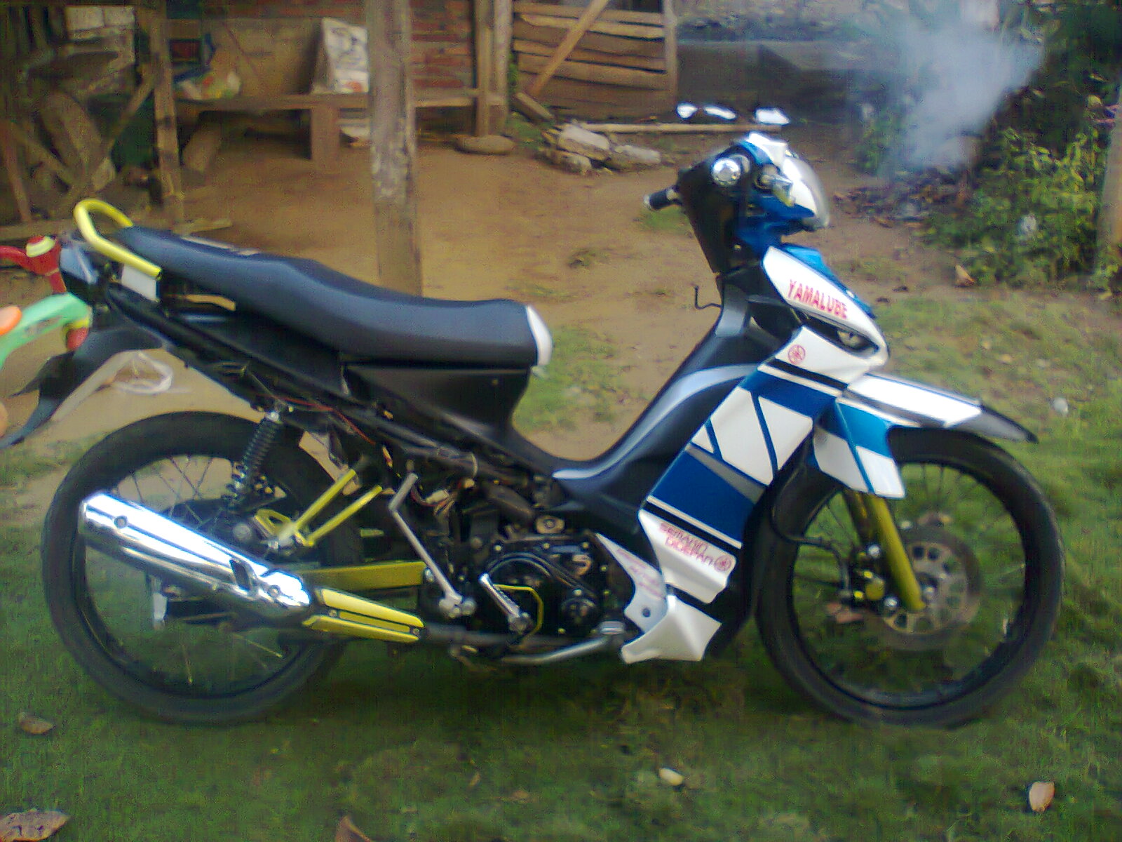 MODIFIKASI VEGA ZR 2010 Modif Di Motor Yang Sama