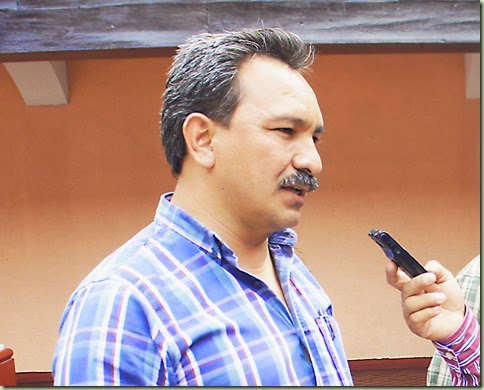 3-07-2014 ENTREVISTA DE BANQUETA