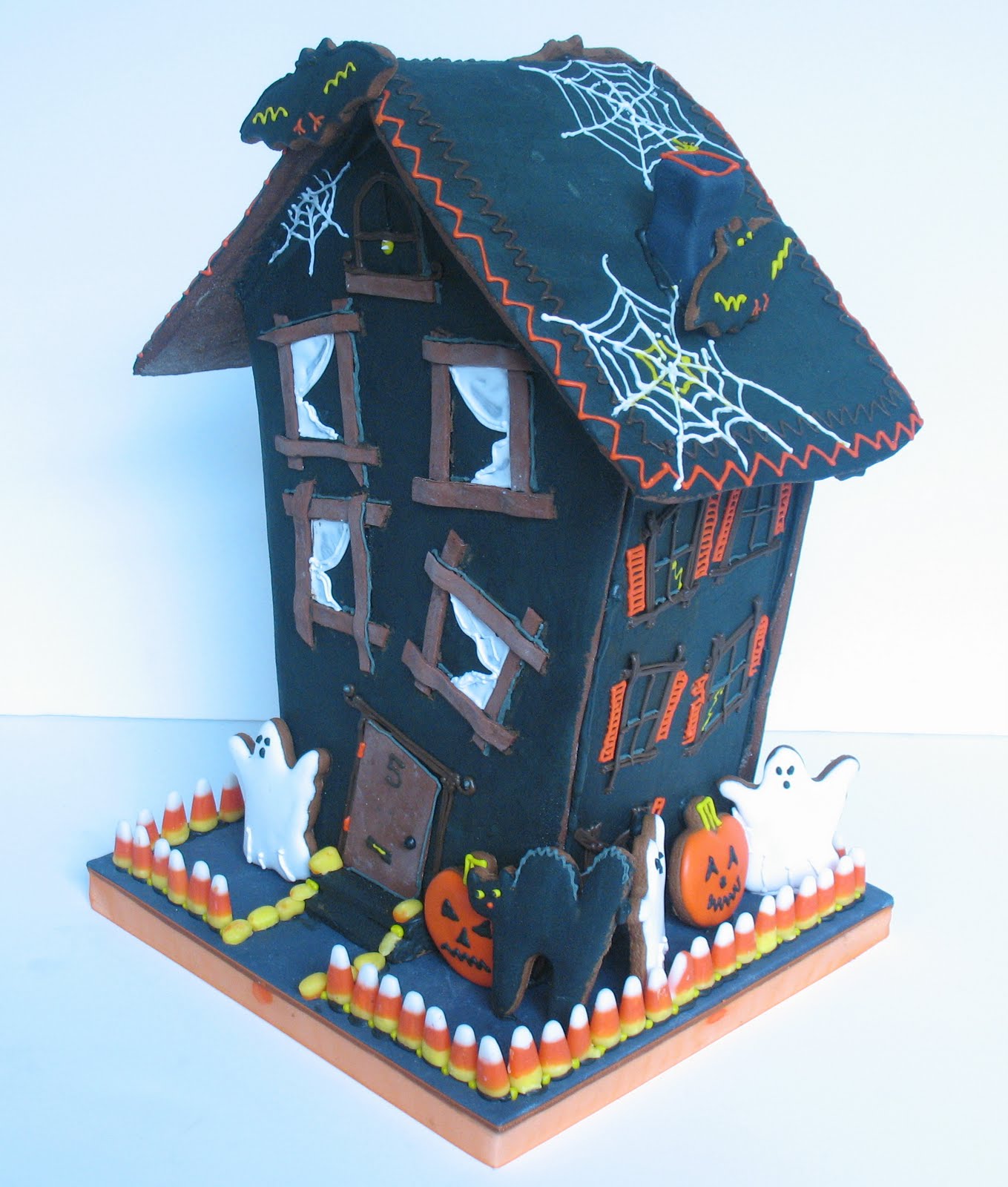 Haunted Gingerbread House Ideas