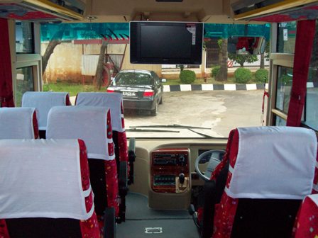 INTERIOR TAMPAK DEPAN