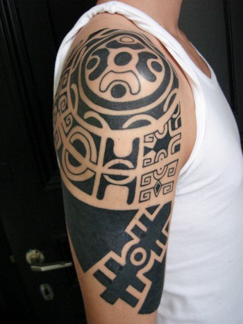 Polynesian tribal tattoo meaning Most of the women love to sport smaller 