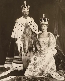 Queen Mary's crown with Koh-i-Noor diamond