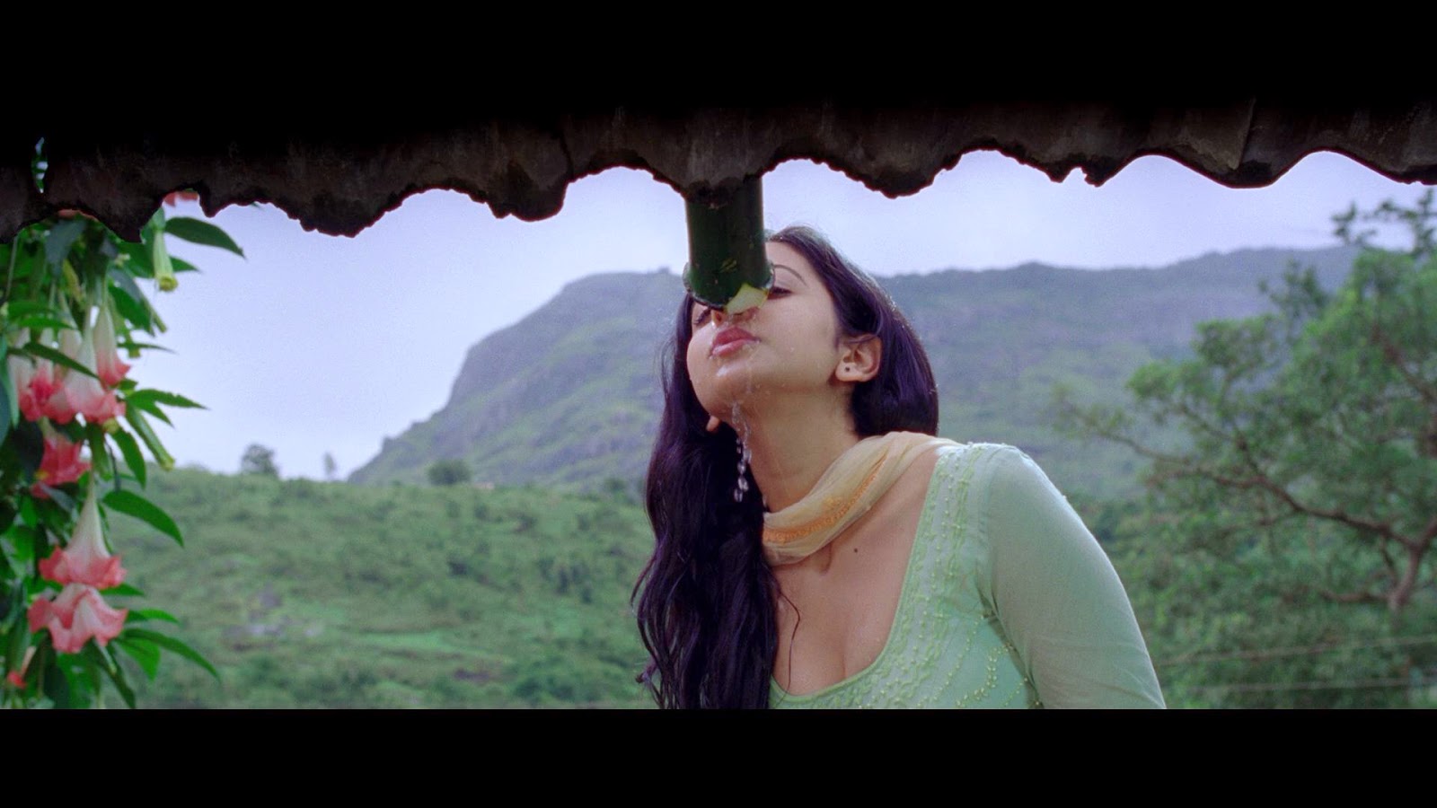  Yaariyan (2014) - Bluray - 1080p - AVC - x264 - DTS-HDMA - All VideoS - [DrC] - Multi-Links
