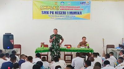Masa MPLS, Babinsa Kodim 1710/Mimika Didik Siswa SMK Cinta NKRI dan Pancasila
