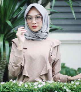 Model Hijab