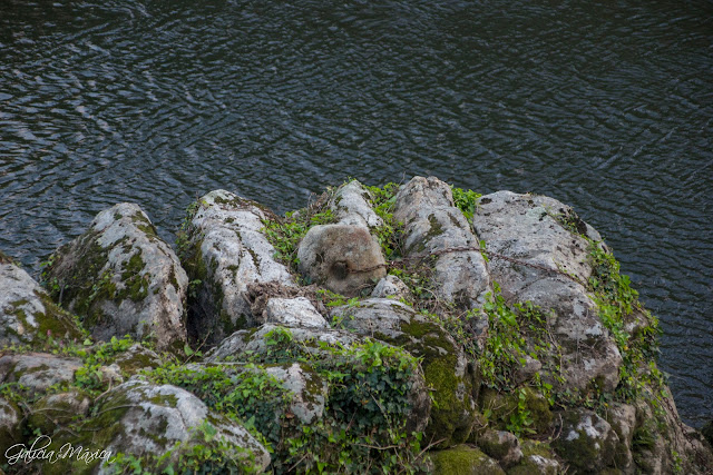 Lapadoiro de piedra en pesqueira