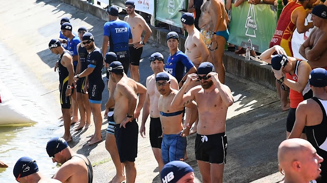 swimmers in tirana triathlon 2019