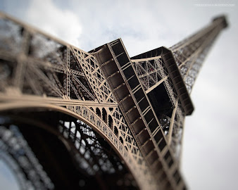 #18 Eiffel Tower Wallpaper