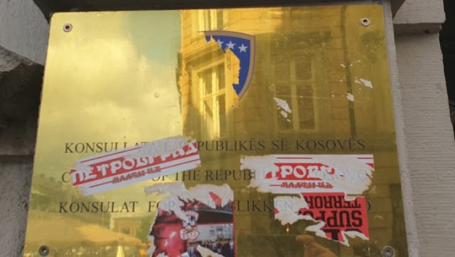 Serb hooligans attack Kosovo's consulate in Denmark?