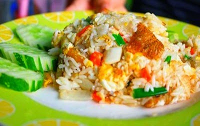 ข้าวผัดปลาสลิด