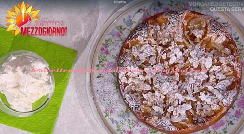 Torta soffice alle albicocche ricetta Francesca Marsetti