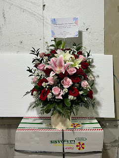 Rangkaian bunga vas www.harapanflorist.com