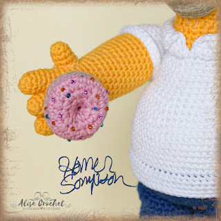 Гомер Симпсон мягкая игрушка вязаня крючком и пончик Homer Simpson soft crochet toy and donut Brinquedo de crochê macio e donut Homer Simpson Homer Simpson yumuşak tığ işi oyuncak ve çörek Donut y muñeco de crochet suave Homer Simpson