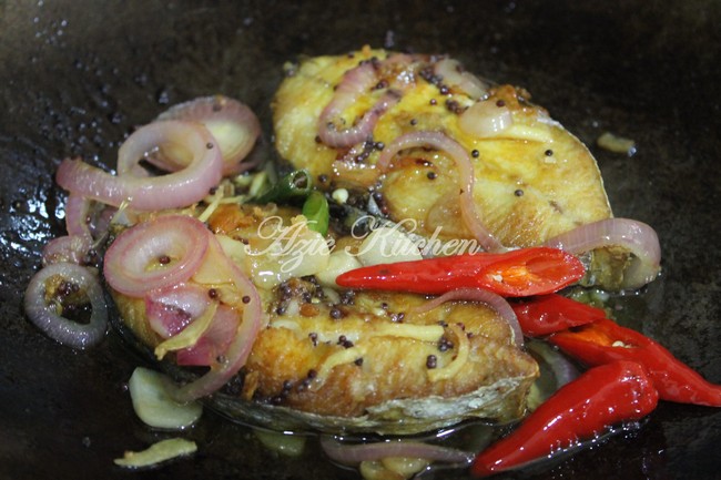 Ikan Tenggiri Masak Cuka - Azie Kitchen
