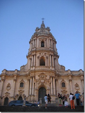 450px-Modica_San_Giorgio_Front1