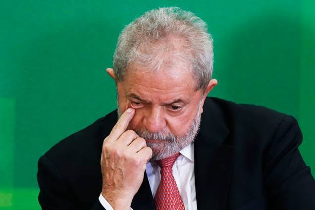  Lula desconfia das Forças Armadas e vai subir rampa com Polícia Federal, diz colunista