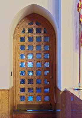 Saint Mary Magdalen Roman Catholic Church, in Brentwood, Missouri, USA - door