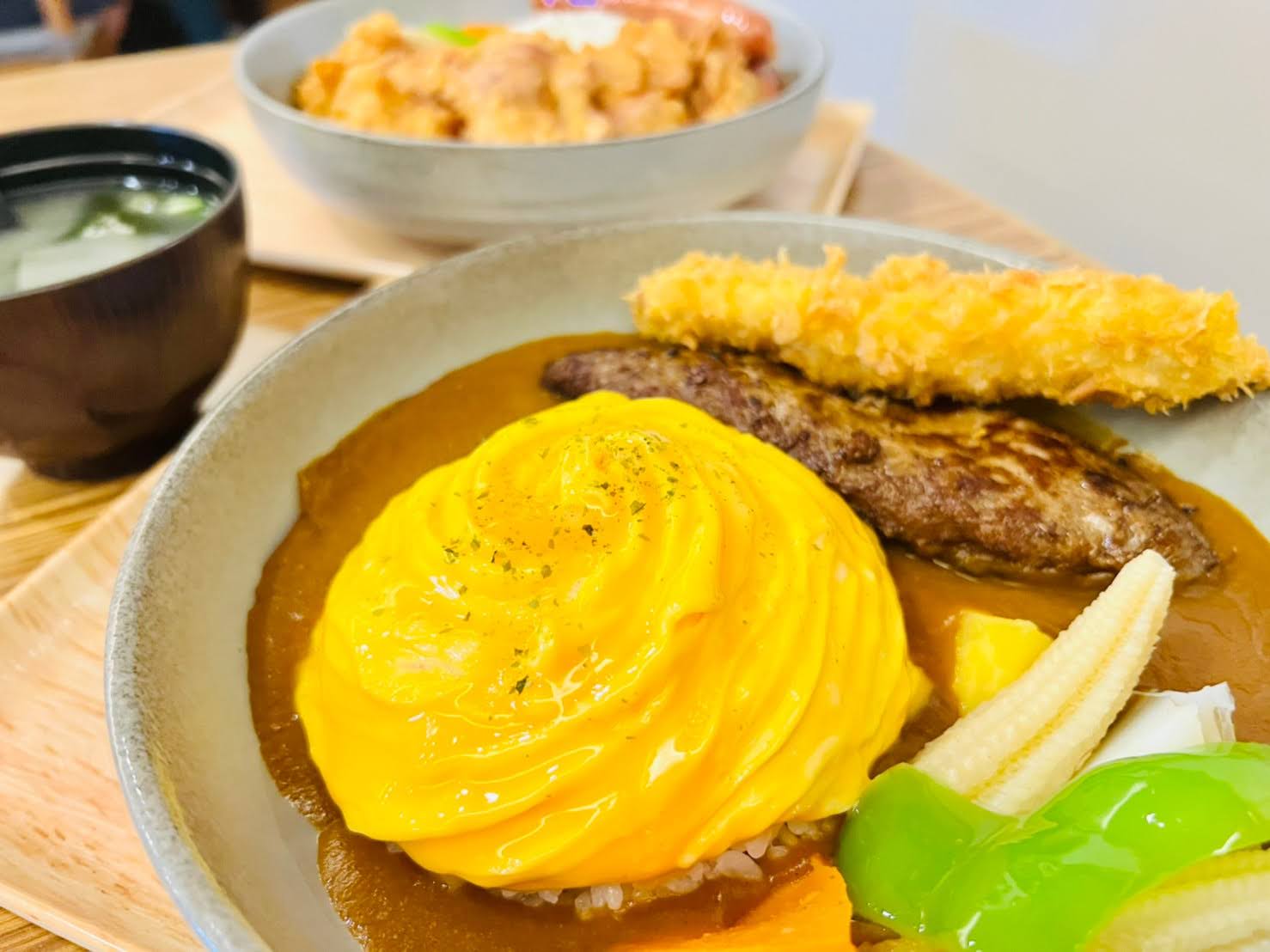 オムライス 苗栗美食推薦必吃 平價小吃 咖哩蛋包飯 Omurice オムライス