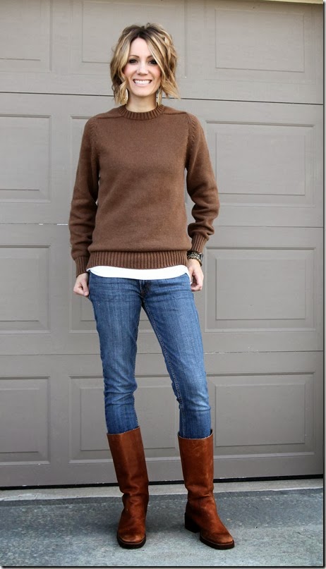 Men's sweater, tall boots and gold jewelry