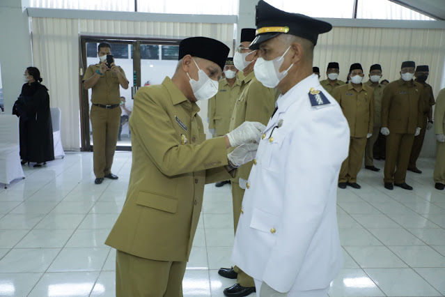 Bupati Asahan Melantik 13 Orang Pejabat Administrator dan 3 Orang Pengawas