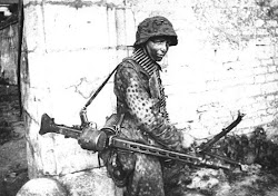  Η διαστρέβλωση της ιστορίας  που εχουν κάνει δεν περιγράφεται!  Οι Γερμανοί ΔΕΝ κήρυξαν πόλεμο στην Ελλάδα τον Απρίλιο του 1941. Στρατεύματ...
